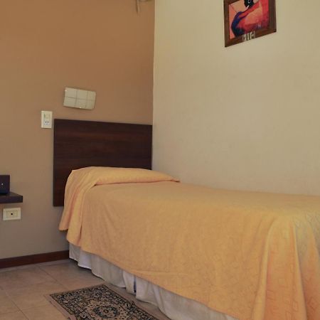 Hotel La Posada Del Viajero Río Cuarto Екстериор снимка